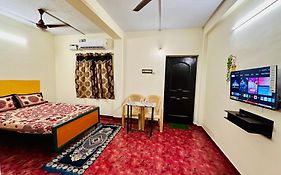 Aravind Guest House